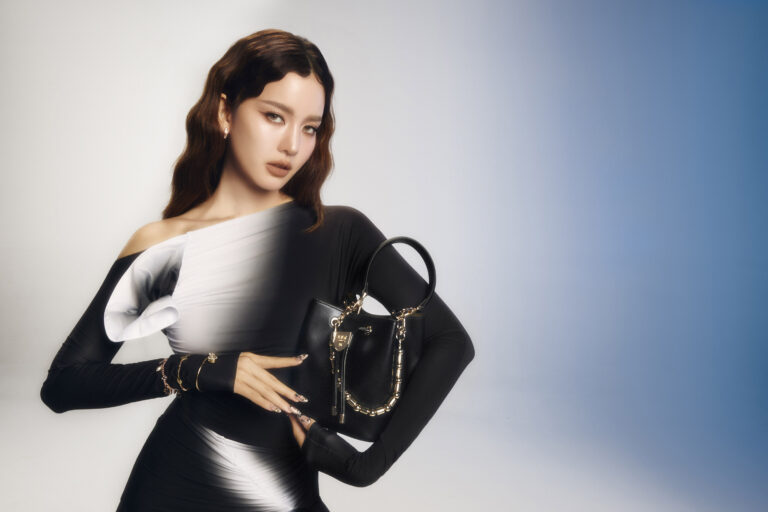 002-LYN-Born-an-Icon-Gatsby-Re-Edition